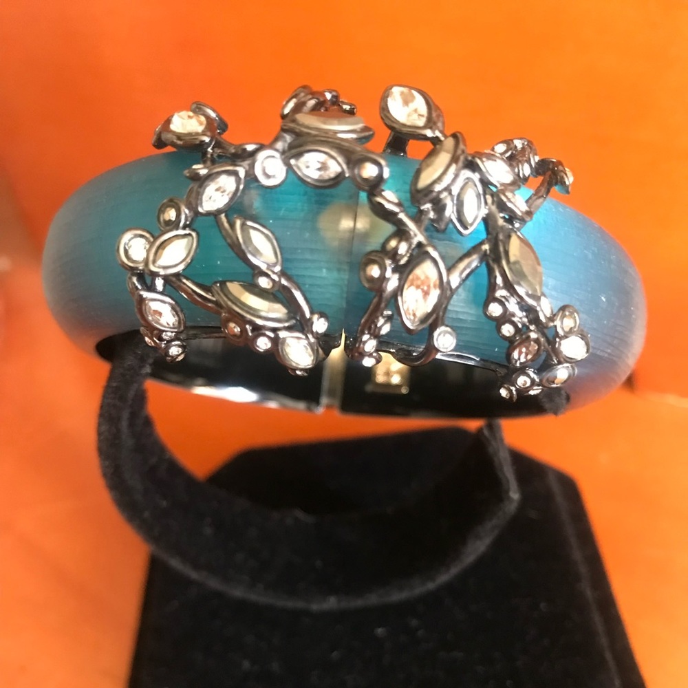 Alexis Bittar new with tags magnetic closure bracelet with crystals.